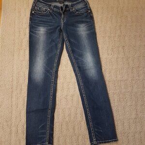 Silver Suki Mid Pencil Skinny Medium Wash Denim Pants